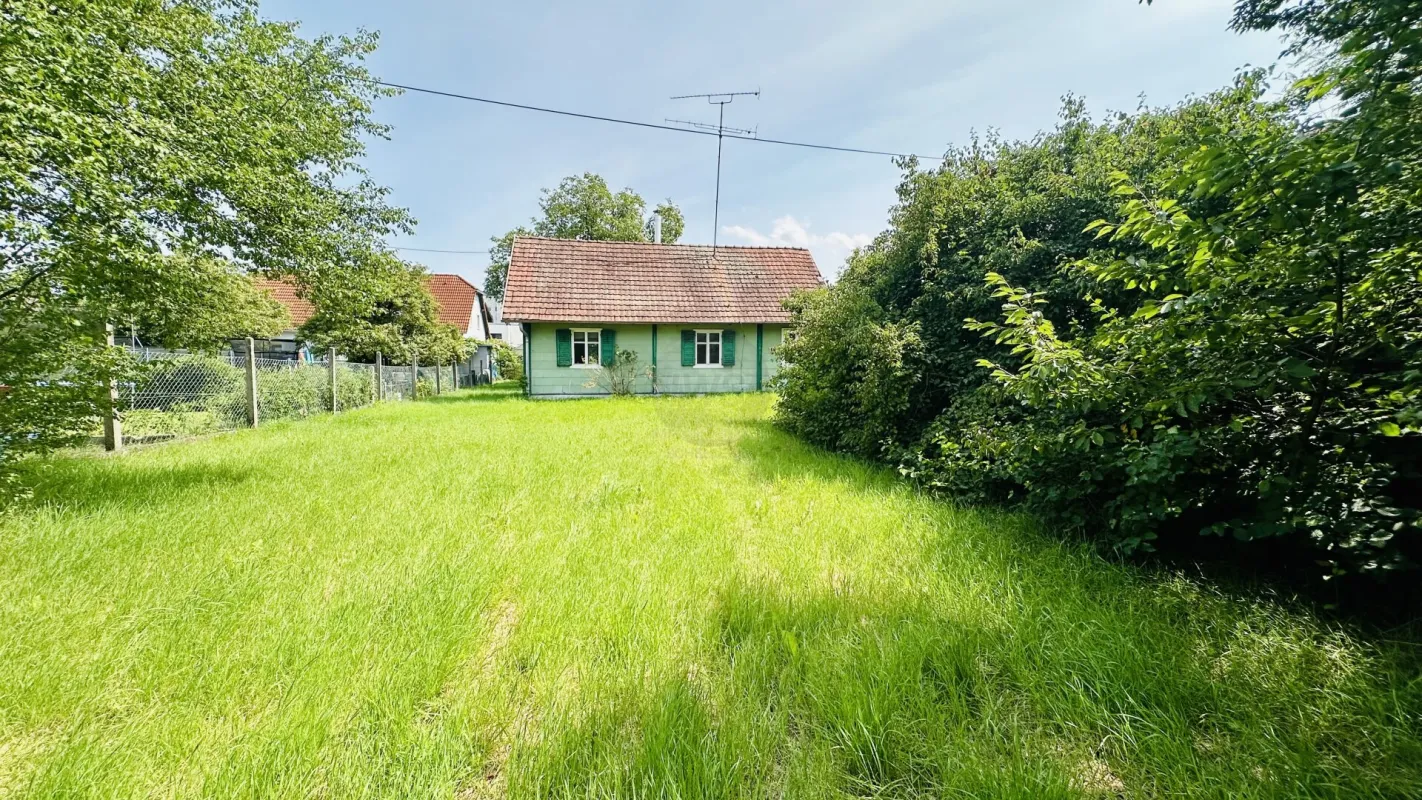 Zentrumsnahes Baugrundstück mit Altbestand - Bild 1