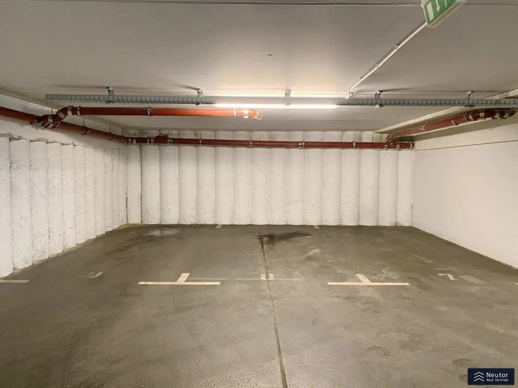 Tiefgaragenplatz Nähe Johann-Nepomuk-Vogl-Platz und AKH Wien - Provisionsfrei - Bild 1