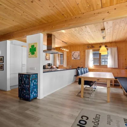 Traumhaftes Chalet mit Freizeitwohnsitz in Bartholomäberg: 6 Zimmer, Garten, Terrasse & viel Platz! - Bild 3