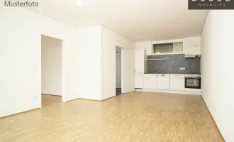 | LICHTDURCHFLUETETE 2 ZIMMERWOHNUNG | NÄHE HAUPTBAHNHOF