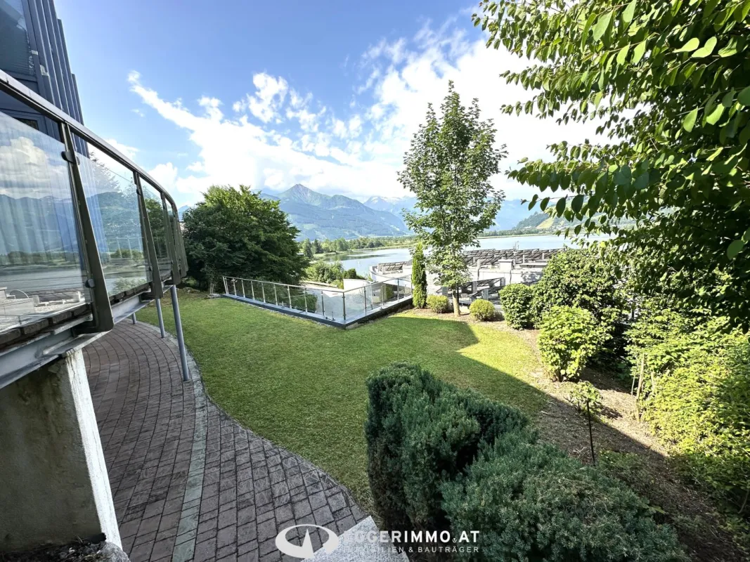 5700 Zell am See; SEEBLICK !! einzigartiges Einfamilienhaus, ca.445 Wohnfläche, 10 Zimmer, Terrasse, Schwimmbad, Sauna, Lift im Haus, 2 Garagen, - Bild 1