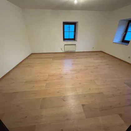 "GRÖDIG - Kleines 2 Zimmer Appartement mit PKW-Stellplatz" - Bild 3