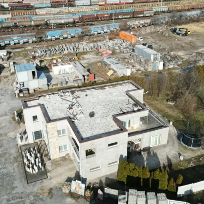2 Gewerbehallen zur Vermietung ! 100m2 und 150m2 Lagerhallen Verfügbar - Bild 3