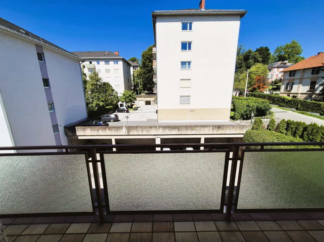 Mietwohnung in Mariatrost – Gepflegte 2-Zimmer-Wohnung mit ca. 65 m² und überdachtem Parkplatz! - Bild 1