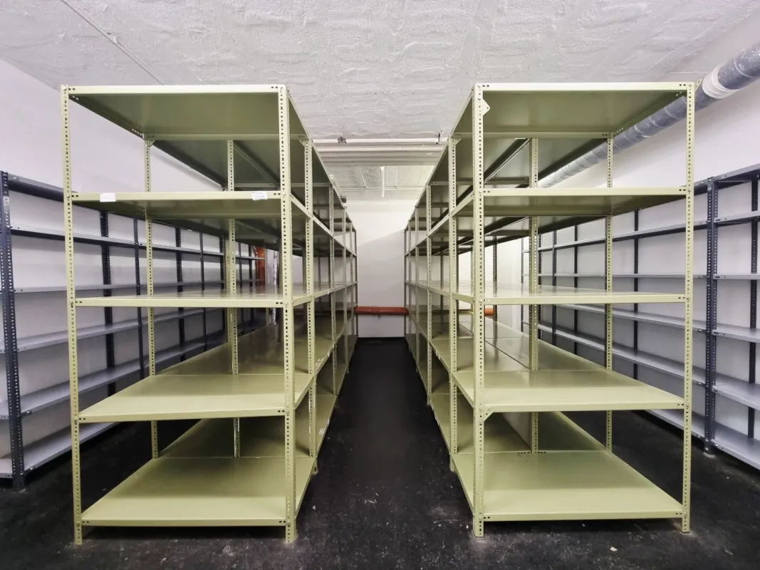 Top-Lagerfläche mit Schwerlastregalen – sofort verfügbar, unbefristet - Bild 1