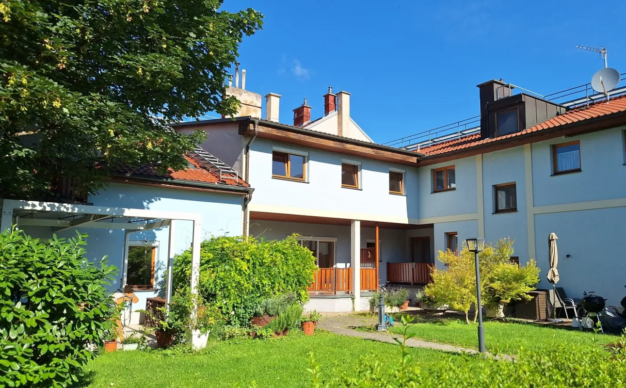 Charmante 4-Zimmer Maisonette in Baden - Bild 1