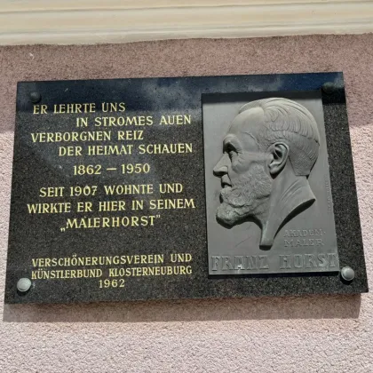 Privatverkauf: geschichtsträchtiges Haus im Martinsviertel Klosterneuburg - 1.711 m² Grundstück (1.119 m² Baugrund) mit Panorama-Fernblick - bis zu 6 Einheiten möglich - Bild 2