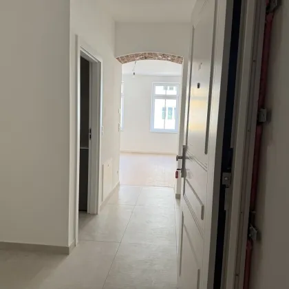 #SQ - CHARMANTE GARCONNIERE - Mitten im 16ten - Top 31 - Bild 3