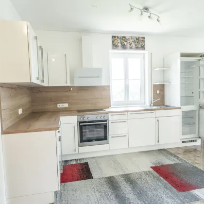Geräumiges 2-Familien-Wohnhaus - Bild 2