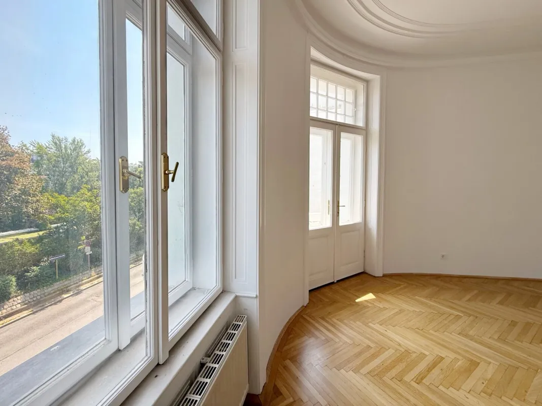 Charmante Bürofläche im sanierten Stilaltbau, unmittelbar bei der U4 und nahe dem 1. Bezirk - Bild 1