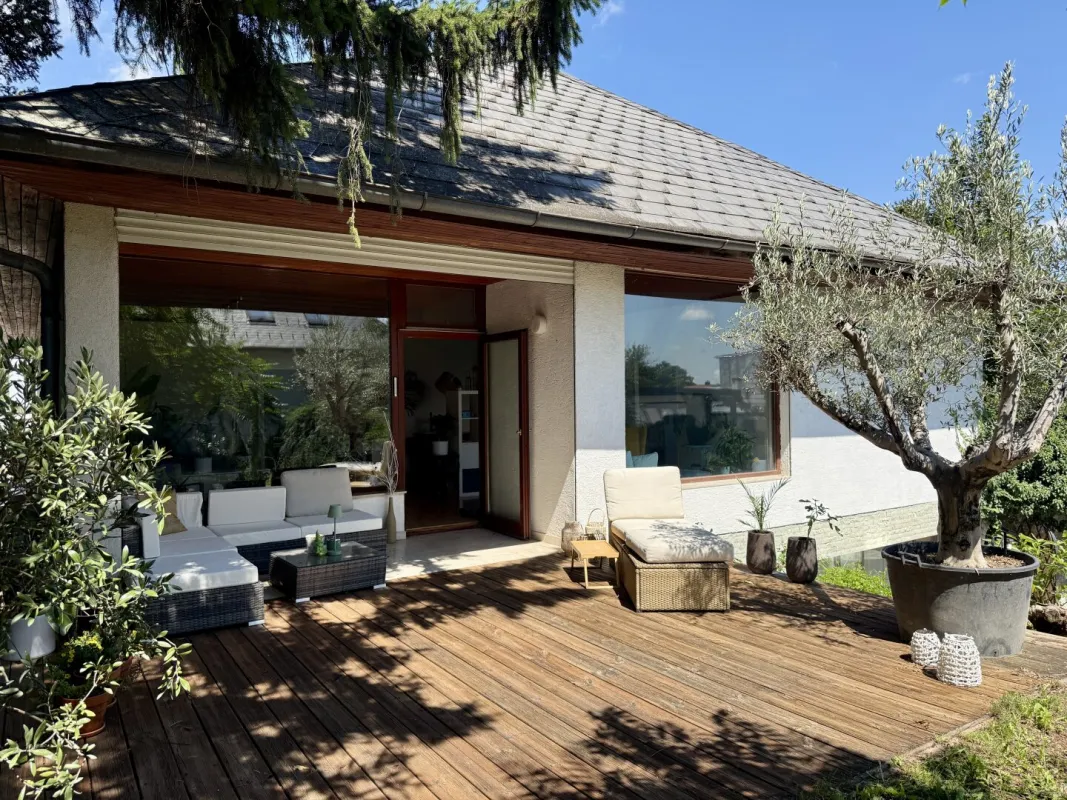 Einfamilienhaus mit Garten, Terrasse, Wohnkeller mit Wellnessoase  – Grüne Oase an der Stadtgrenze zu Baden in Tribuswinkel - Bild 1