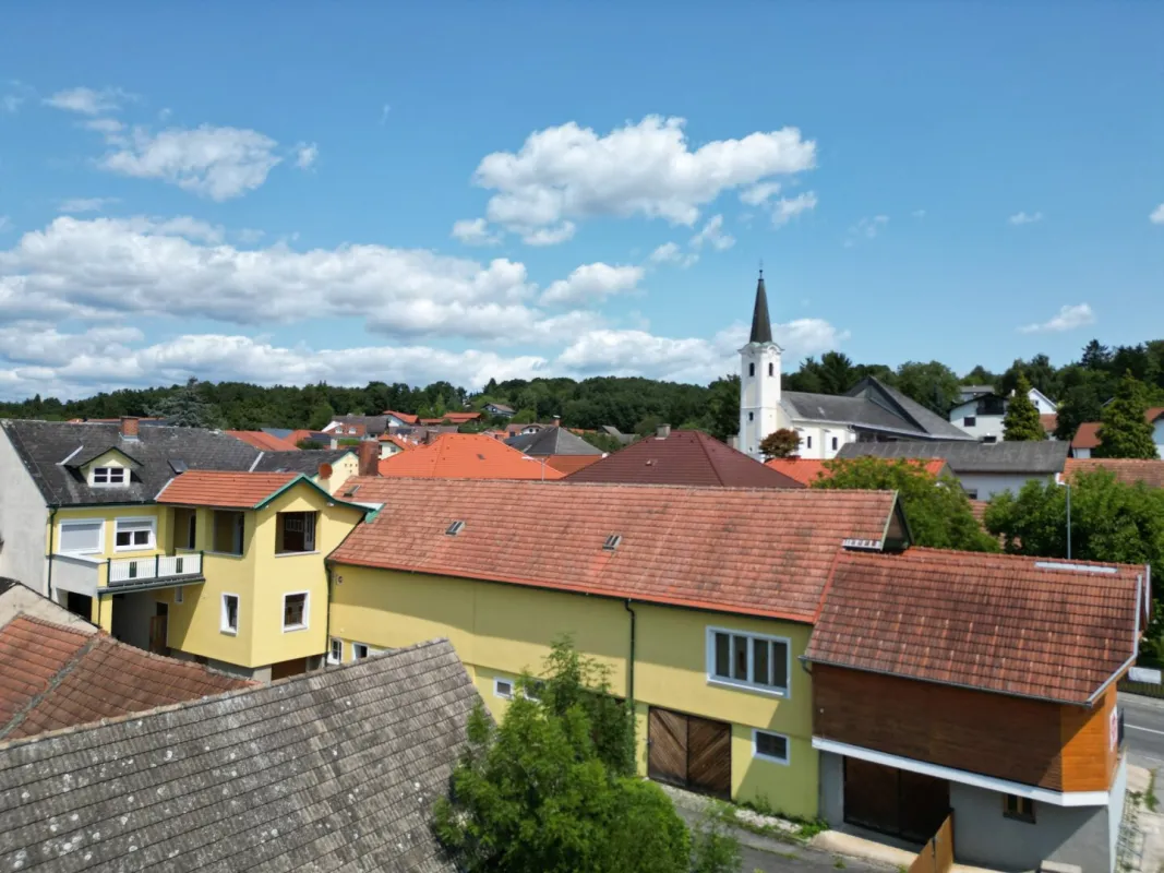+ Gepflegte Liegenschaft mit unzähligen Möglichkeiten, in Pilgersdorf zu verkaufen! + - Bild 1