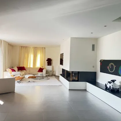 Elitäre Penthouse Maisonette mit Panoramarundblick * absolute Sonnenruhelage  Nähe Salzachkai * Privatlift bis zum Dachgeschoß - Bild 3
