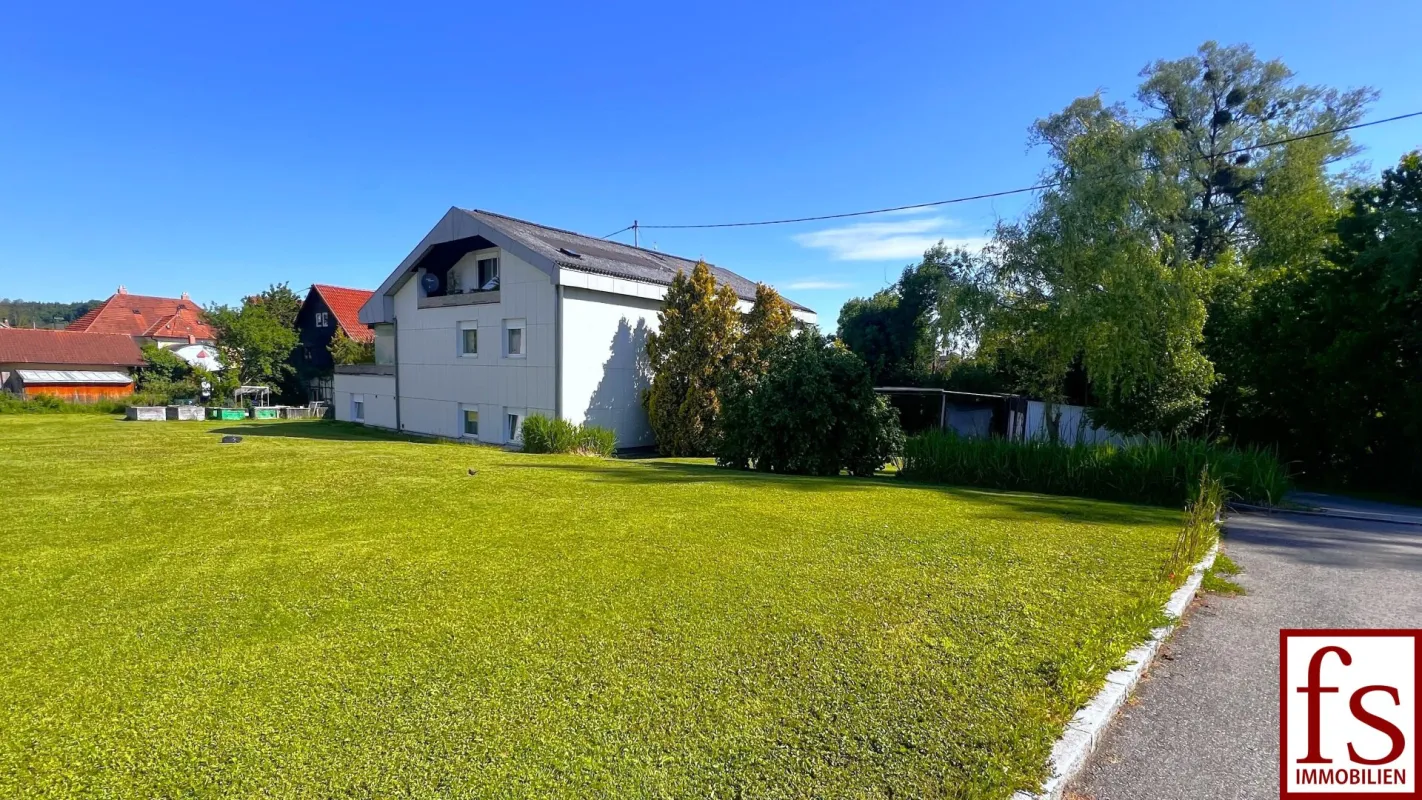 GROSSES WOHN- / GESCHÄFTSHAUS mit angebauter Halle - Bild 1