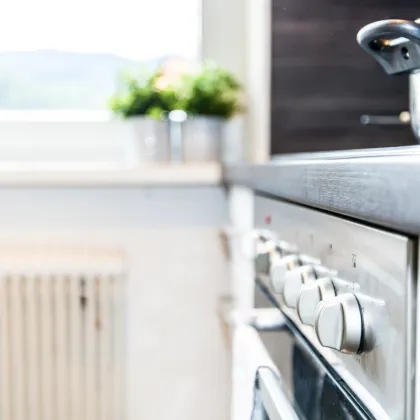 PROVISIONSFREI I LOGGIA I HELLE RÄUME I RUHELAGE I LIFT I ZENTRALE LAGE I EINBAUKÜCHE I FAMILIENFREUNDLICH I PROJEKT WOHNEN I - Bild 2