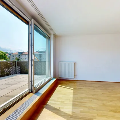 Moderne, lichtdurchflutete 5-Zimmer-Wohnung mit großem Balkon in Toplage! - Bild 3