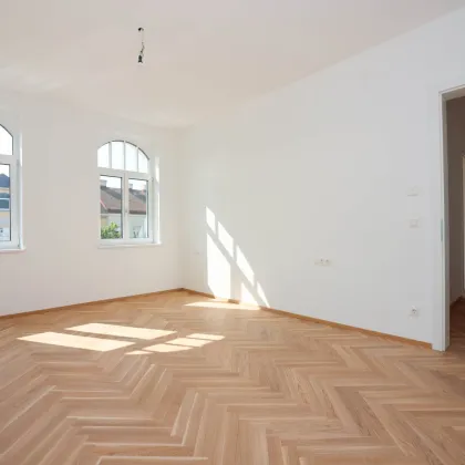 ERSTBEZUG, RUHIG, JETZT einziehen! Kernsanierter Albau mit modernster Ausstattung 106 m² Wohnfläche, TOP16 / 4 Zimmer plus Nebenräume 13,4m² SW-Balkon-Loggia - Bild 3