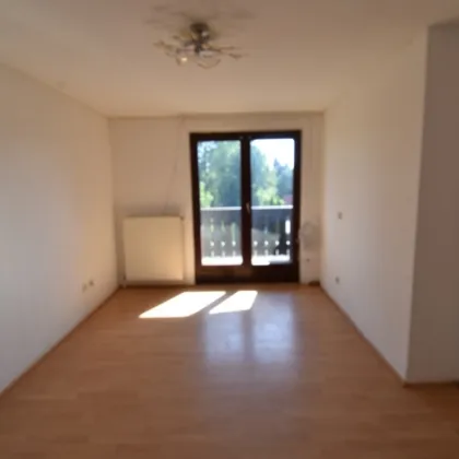 Vier Zimmer Wohnung in Frohsdorf! - Bild 2