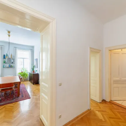 Großzügige Altbauwohnung im Herzen des Stuwerviertels - Bild 2