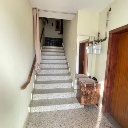 Wohnhaus mit großem Grund im Herzen von Neusiedl a.S. - Bild 2