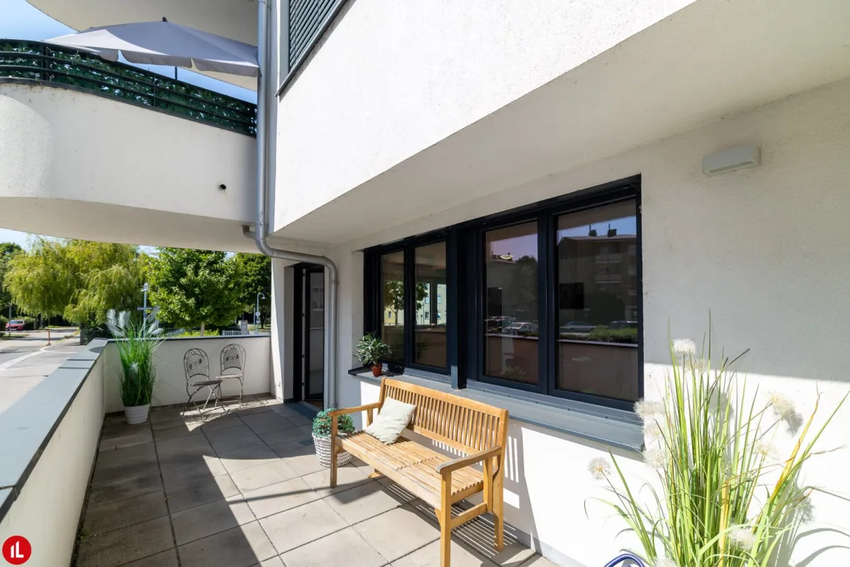 4 Zimmer | 97,6 m² + 17,3 m² Terrasse | beim Rathauspark - Bild 1