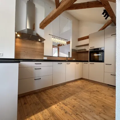 Renovierte Dachgeschosswohnung mit Altbauflair in Jenbach - Bild 3