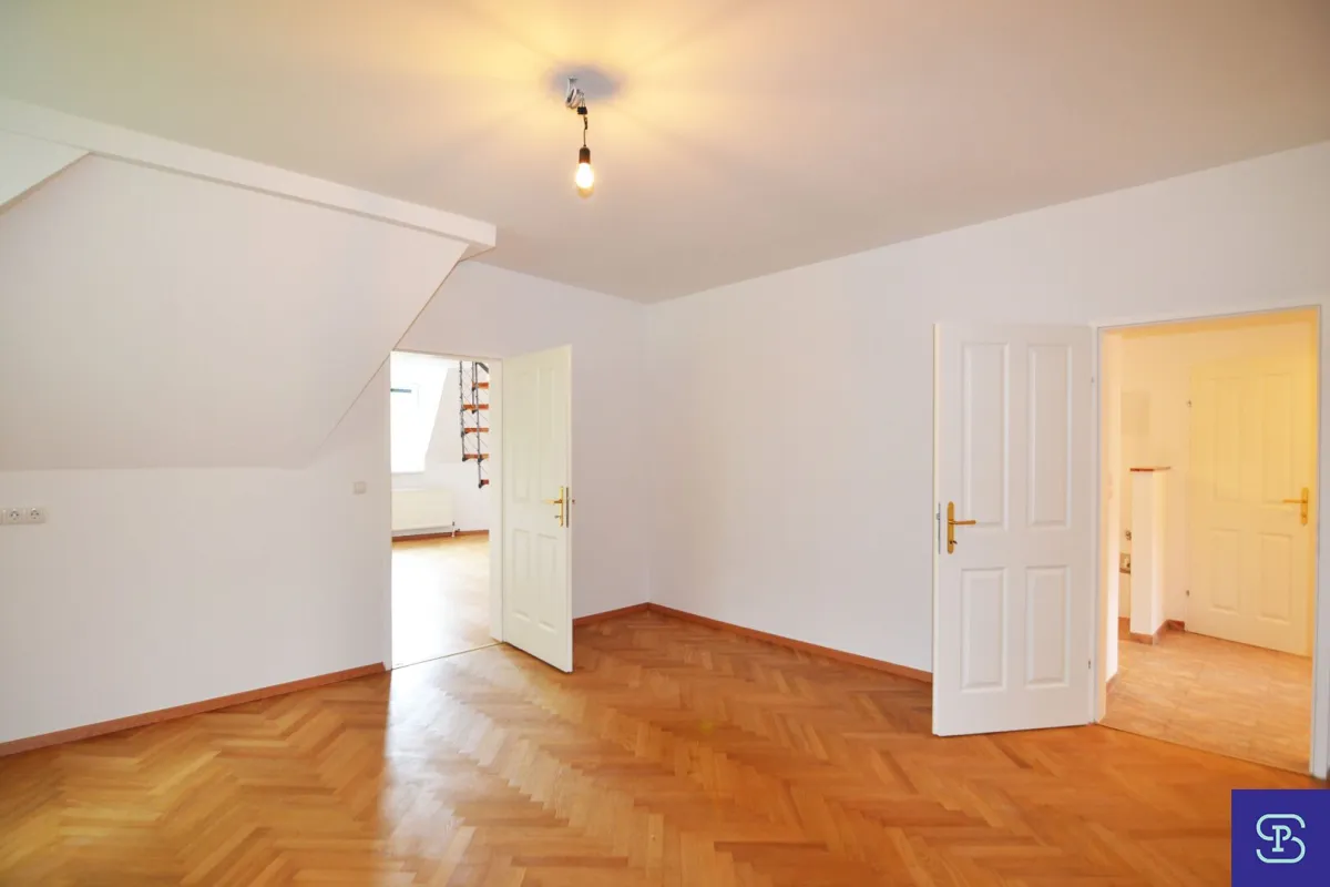 Sanierte 109m² DG-Wohnung mit Galerie Nahe Lainzer Tiergarten - 1130 Wien - Bild 1