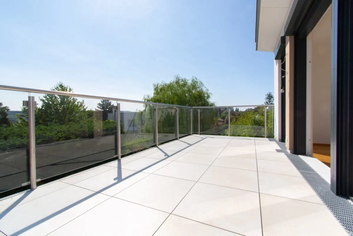 TRAUMHAUS AM ÖLBERG – MODERNE ELEGANZ MIT FERNBLICK! - Bild 1