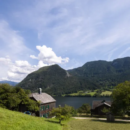 Seltene Gelegenheit! Traditionelles Haus oberhalb des Grundlsees mit bezauberndem Seeblick - Bild 2