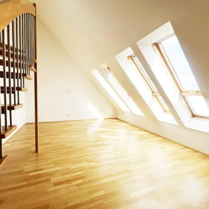 Sanierte 104m² Maisonette-Dachwohnung mit Terrasse und Klima - 1150 Wien - Bild 2