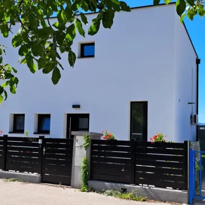 Ankommen um zu bleiben - Modernes Architektenhaus am türkisblauen Dürrsee; Mietgrund - Bild 2