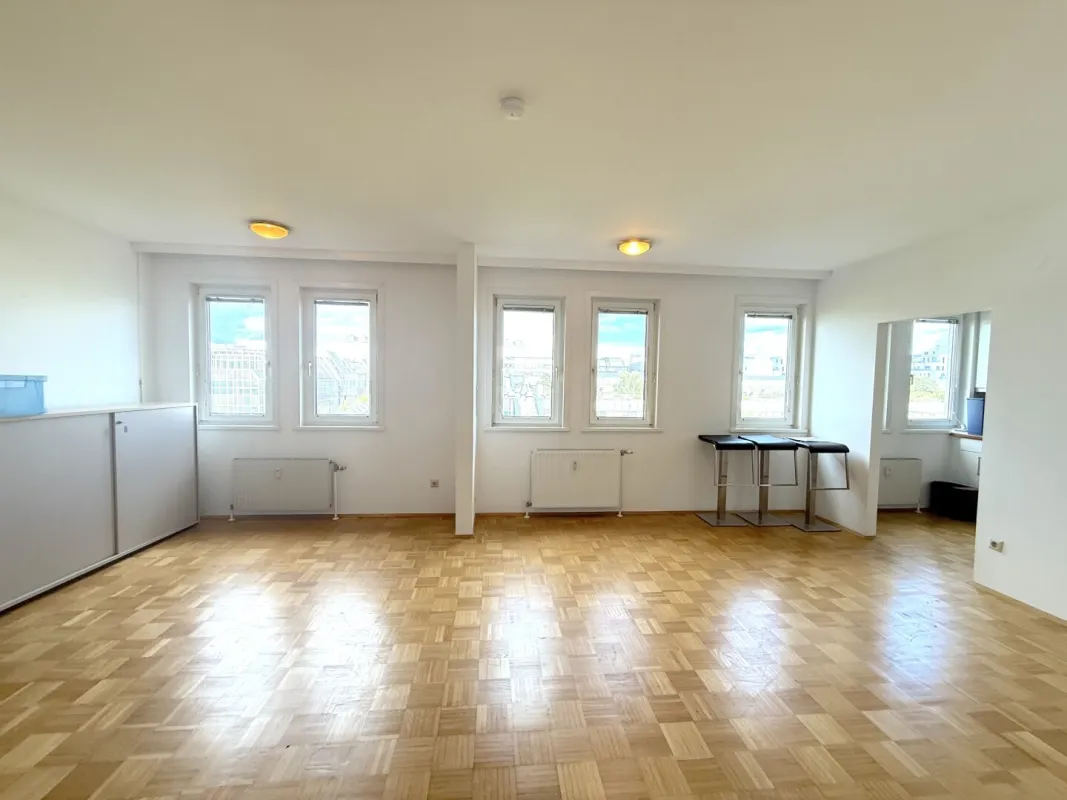 Augasse | 4 Zimmer Wohnung mit Einbauküche und Abstellraum im 6. Liftstock | Gemeinschaftsgarten | Klimaanlage - Bild 1