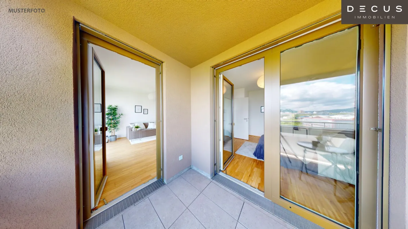 | 1. MONAT MIETFREI | CHARMANTE 3-ZIMMER-WOHNUNG | HELL & GEMÜTLICH | AB NOVEMBER VERFÜGBAR | REININGHAUSPARK - Bild 1
