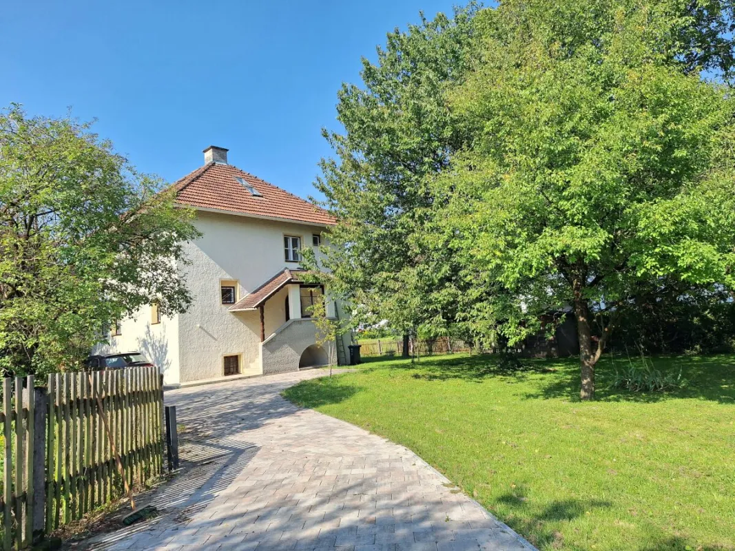 Entzückendes Einfamilienhaus mit Gartenparadies! - Bild 1
