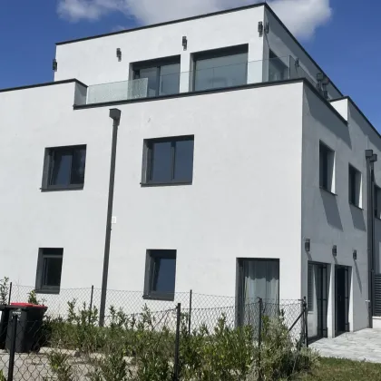 PROVISIONSFREI! Wunderschöne Doppelhaushälfte mit ca. 160m² Wfl., 5 Zi, Garten, Terrasse 2 Stellplätze in der Nähe von Wiener Neustadt - Bild 3