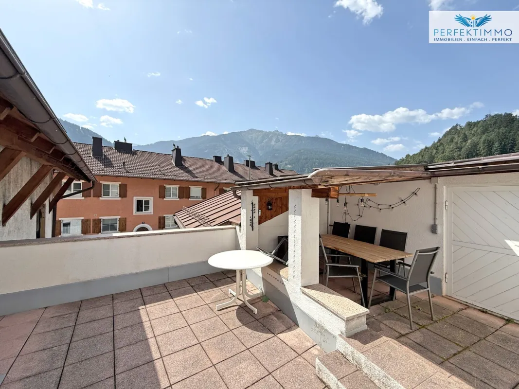 Modernisiertes Haus mit Garten und Nebengebäude - Bild 1