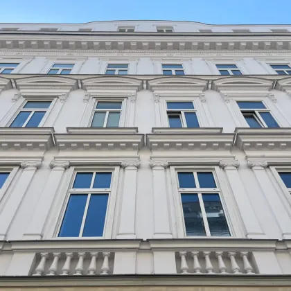 NÄHE NASCHMARKT: DG-Maisonettewohnung mit Terrassenfläche von gesamt 71m² (vermietet - aktuelle Rendite: 3,5%) - Bild 2