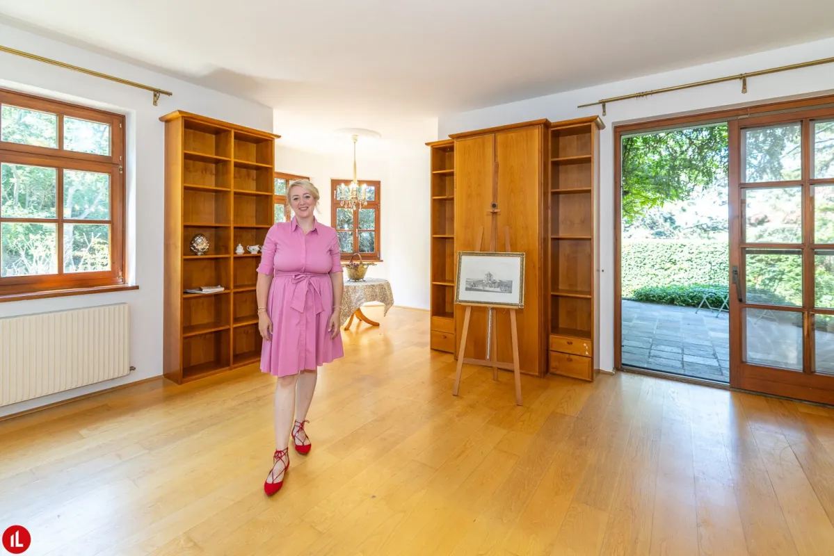 Villa mit 6 Zimmern in Grünlage in Schwechat - Bild 1