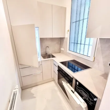 Wiener Charme im Pocket-Format! Frisch saniertes Raumwunder mit Stil! HIP und TRENDY die Gegend - Magisch schön das Altbauhaus - Ein MUST HAVE die Wohnung! TOP Infrastruktur + Beste öffentliche Anbindung! - Bild 3