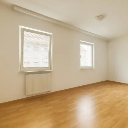 Clever investieren: befristet vermietete 1-Zimmer-Wohnung und Tiefgaragenplatz mit 4,4% Rendite - Bild 2