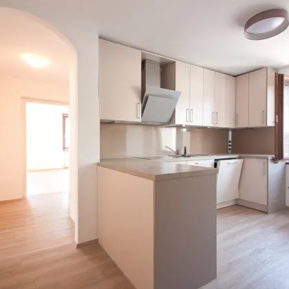 Gepflegtes, charmantes Haus im schönen Fischamend | ca. 122 m² Wohnfläche auf einer Ebene | 5 Zimmer | Garten & Garage - Bild 3