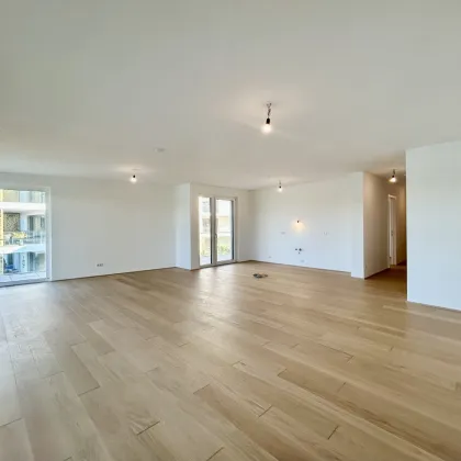 Exklusives Wohnen am Wasser: Ihr neues Zuhause am Kuchelauer Hafen - Bild 2