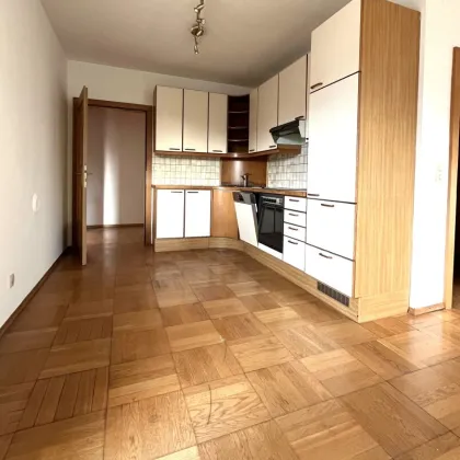 2-Zimmer Wohnung mit Balkon und Carport-Abstellplatz! - Bild 3