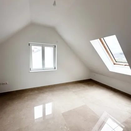 ERSTBEZUG Dachgeschoßwohnung mit Balkon in Stammersdorf  - Winzergefühl im Sehnsuchtsort der Wiener - 1210 Wien - Bild 3