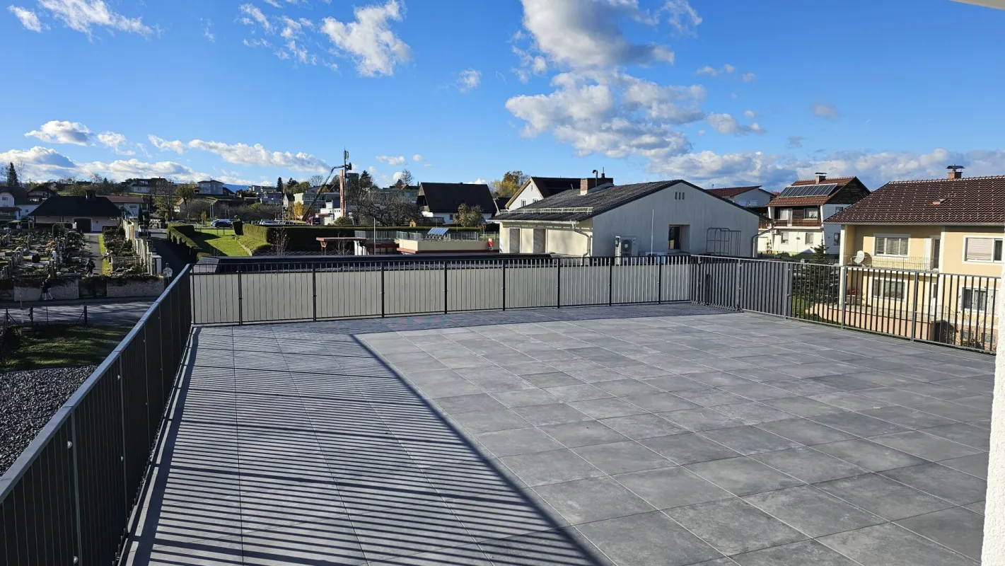 Penthousewohnung mit 104m² Wohnfläche und 149m² West- Dachterrasse mit 2 Parkplätze in Premstätten bei Graz - Bild 1