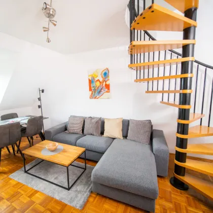Charmante und helle Masionette-Wohnung ! Wunderschön möbliert ! - Bild 3