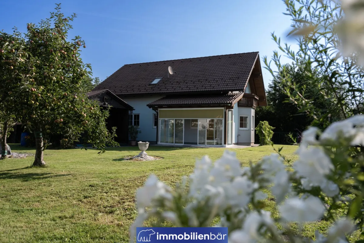 Familienfreundliches Haus mit idyllischem Garten in Aurolzmünster - Bild 1