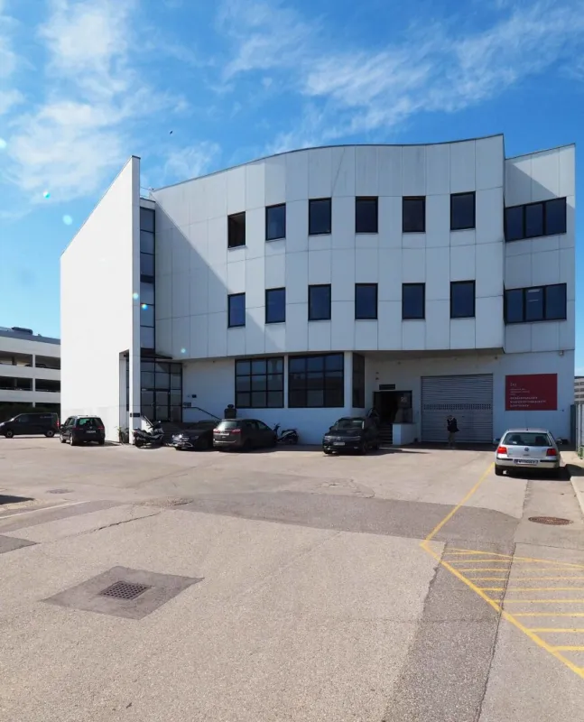 BETRIEBSOBJEKT | LOGISTIK-LAGER mit BÜRO in perfekter Lage | U3 "Zippererstraße" u. A23 St. Marx - Bild 1