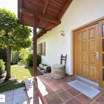 Traumhaftes Wohnen: Bungalow mit Pool & zusätzlichem Grundstück - Bild 2