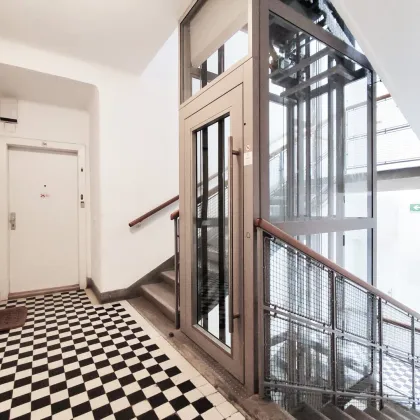 WESTSEITIGE LOGGIA - Sanierungsbedürftiger Altbau im 3.Stock - Bild 2